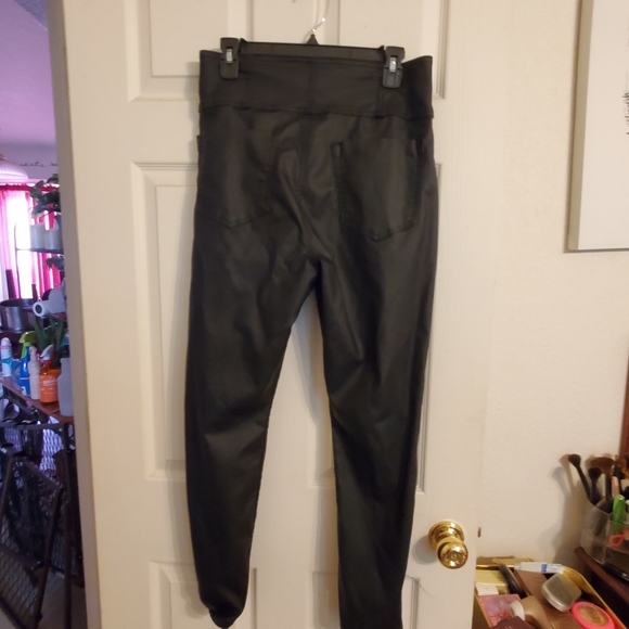 Jeans - Picture 2 of 2